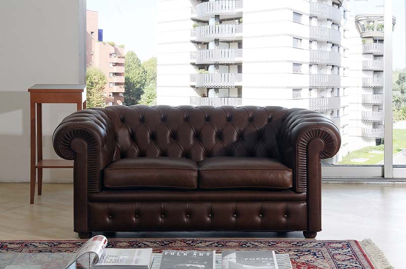 produzione divano a Milano divano classico chester